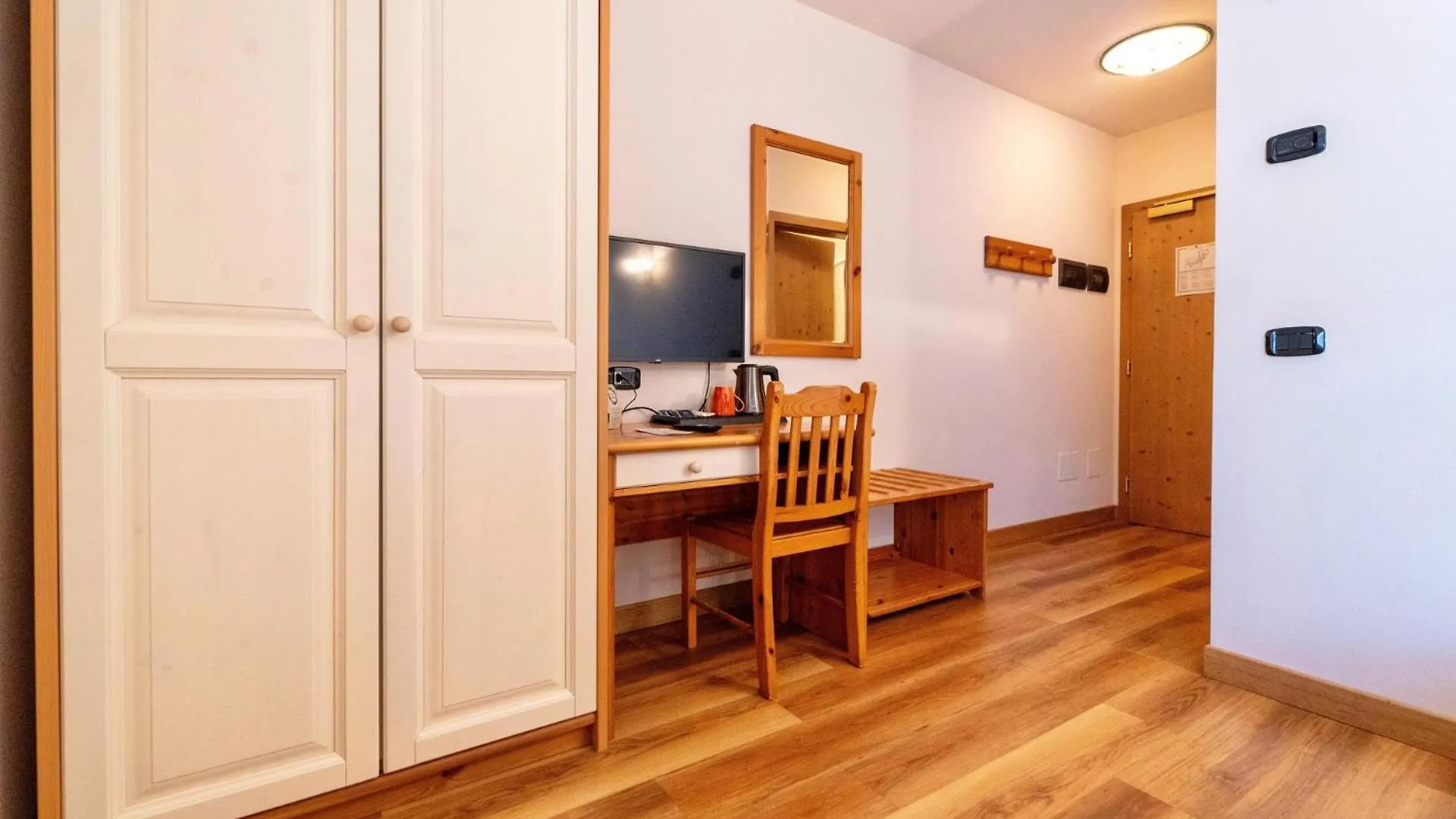 Hotel Primula 利维尼奥