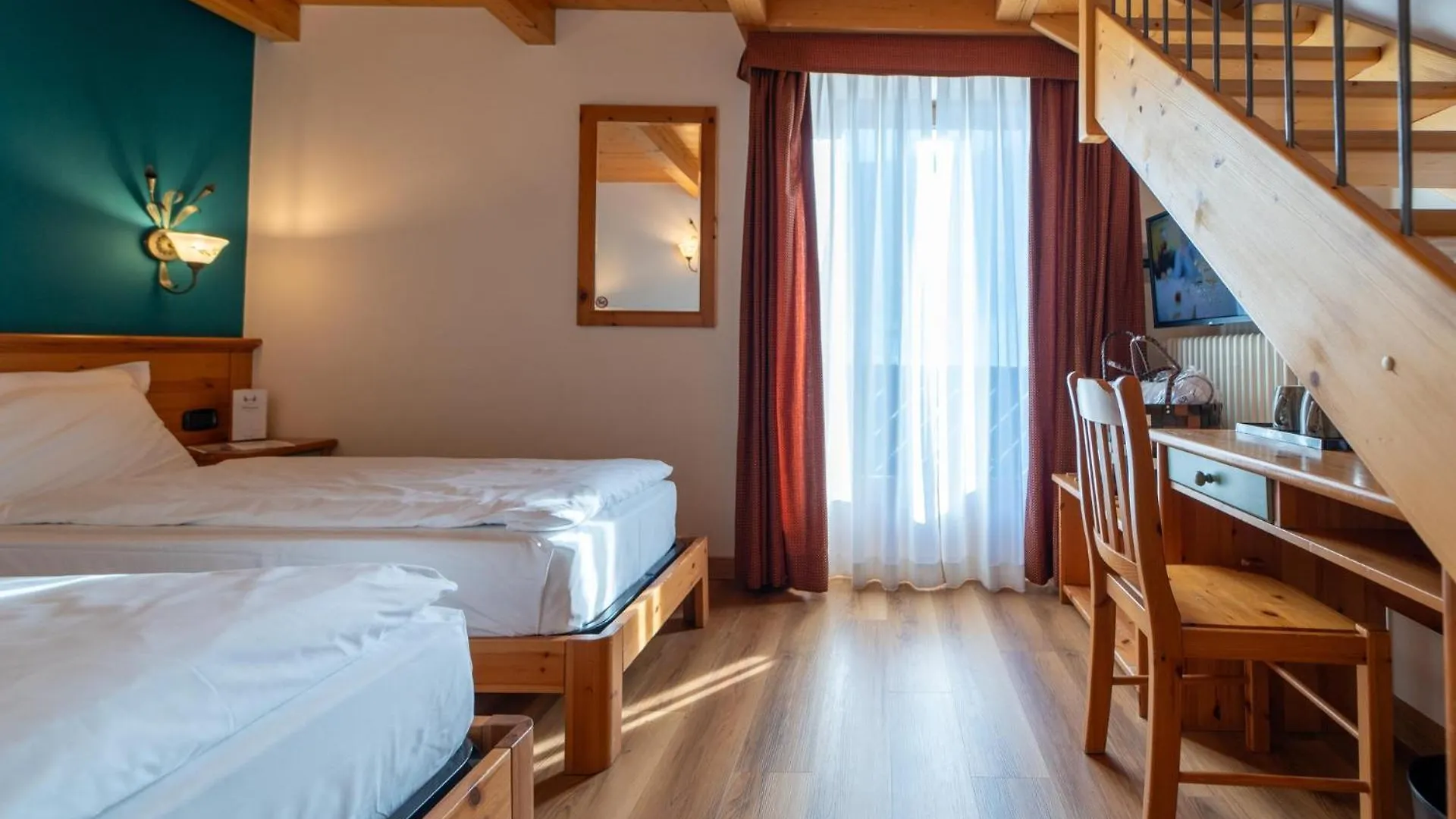 Hotel Primula Livigno 3*,  Italy